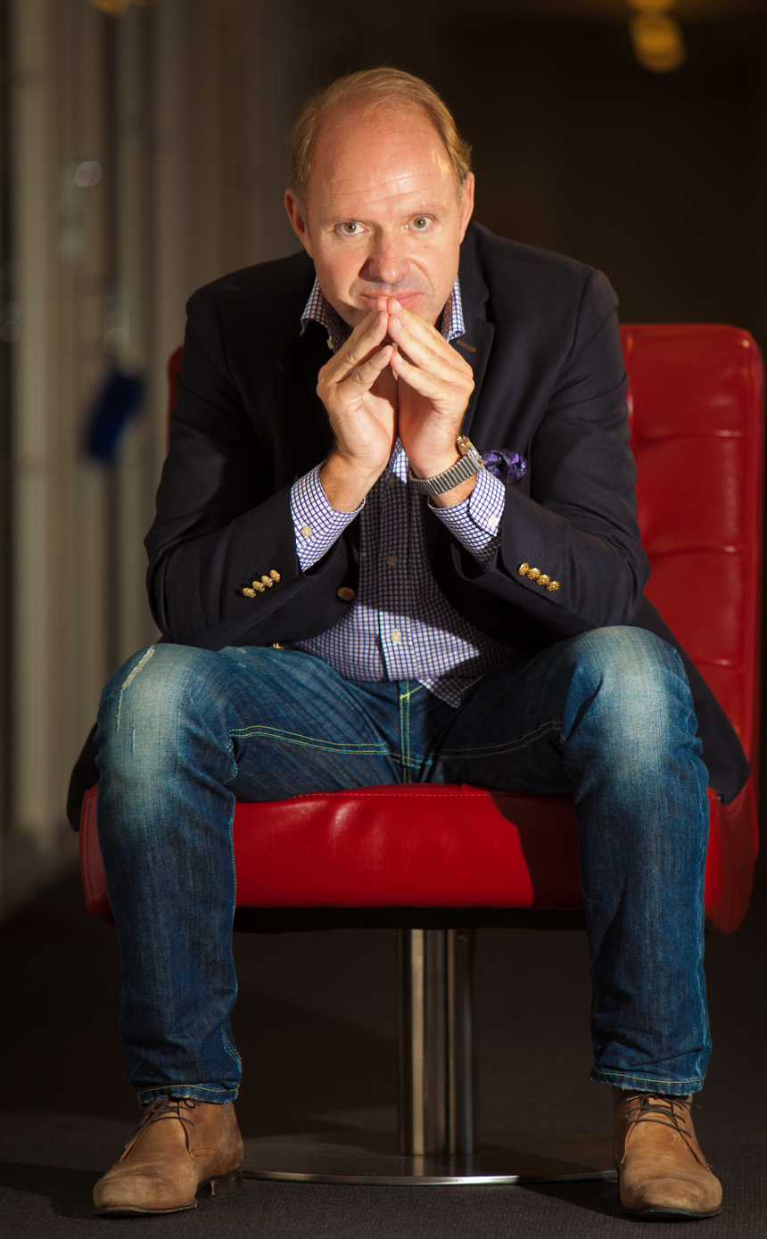 thomas-ravelli-large-22